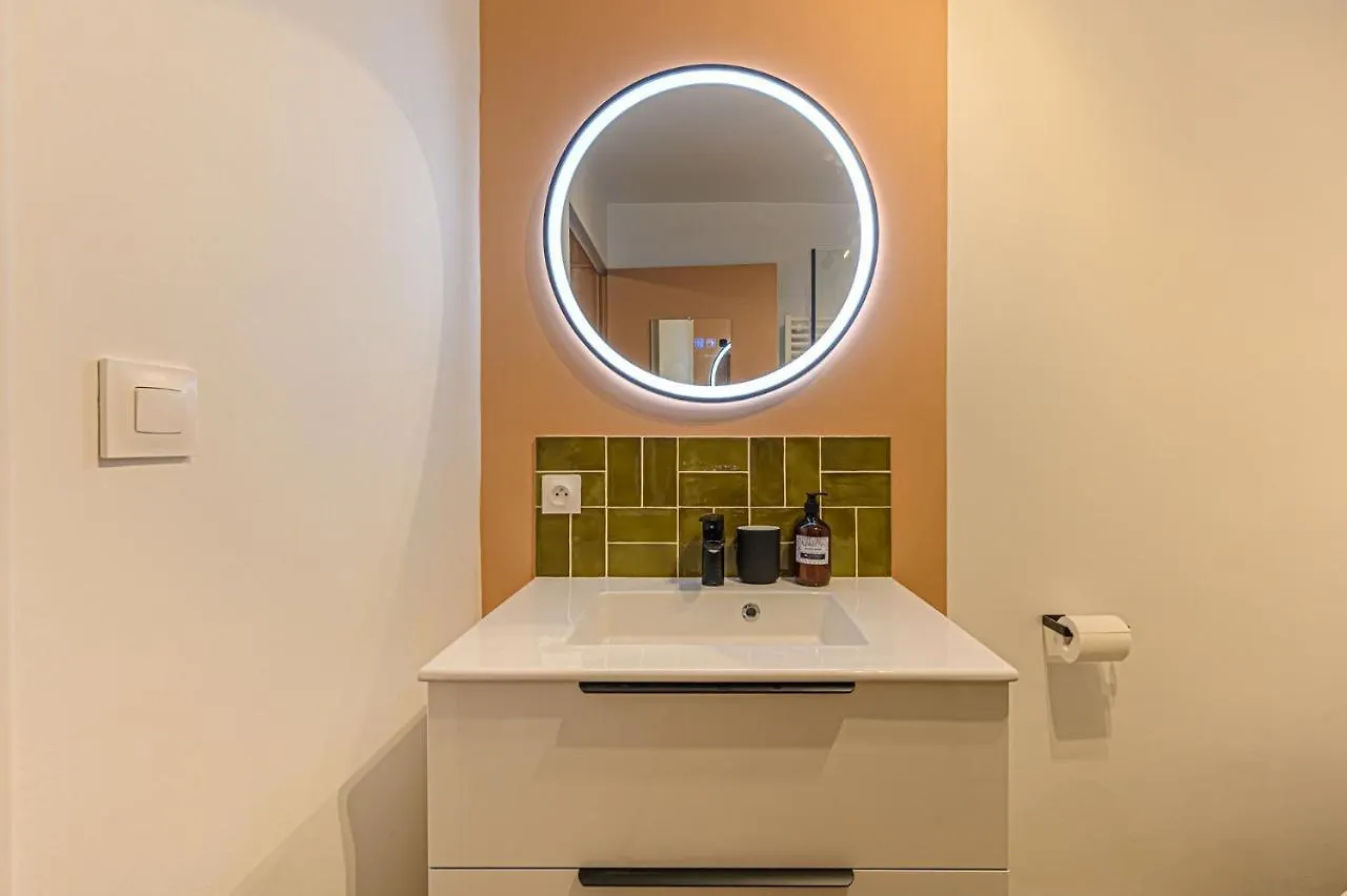 Le Ptit Pat - Studio Renove Avec Garage Centre Ville Vannes